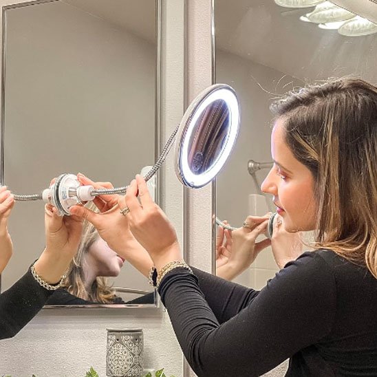Miroir grossissant